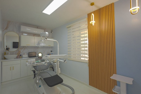 Slider image (6) Fixing Smiles